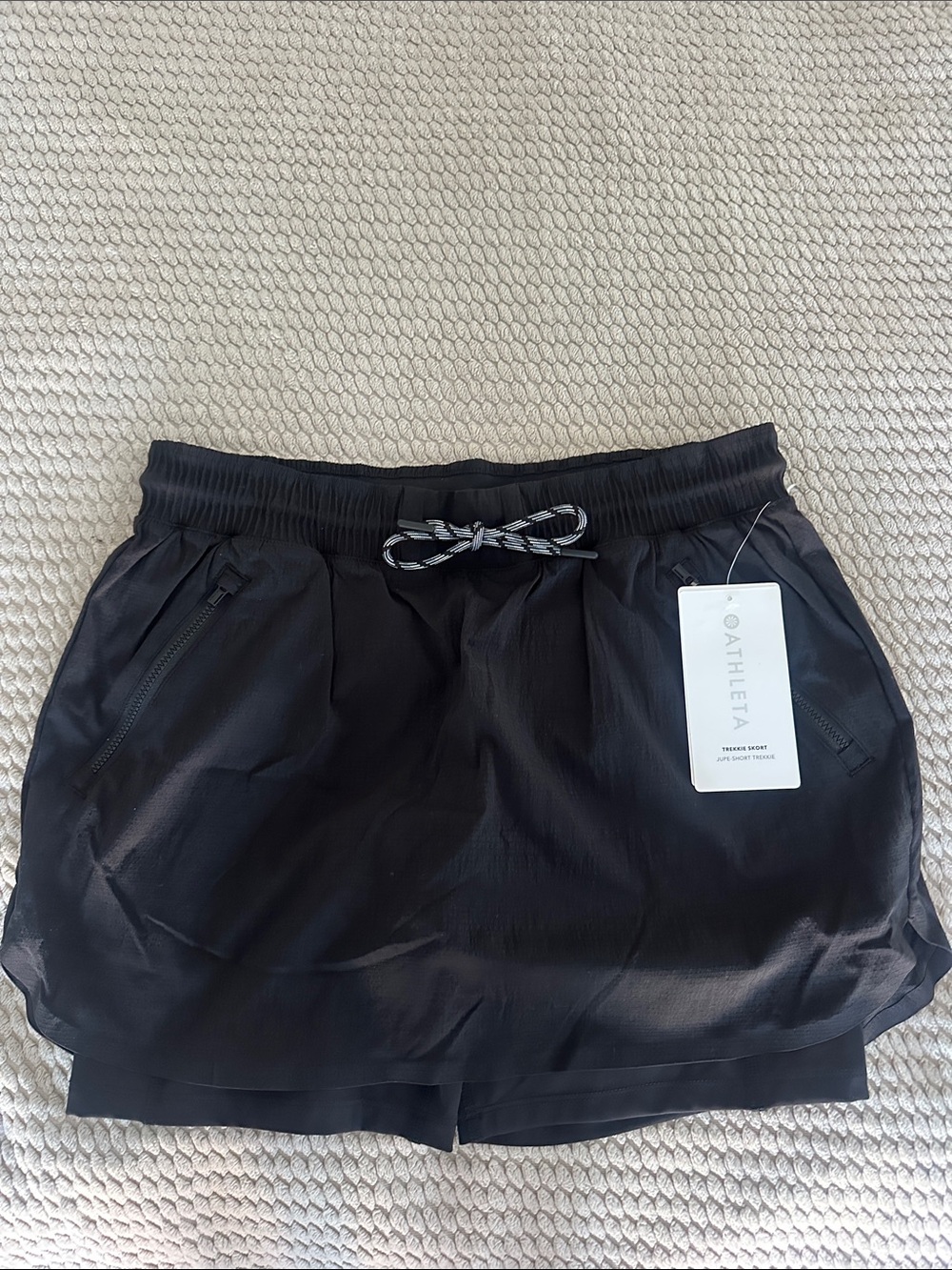 BNWT Athleta Black Layered Drawstring Skort